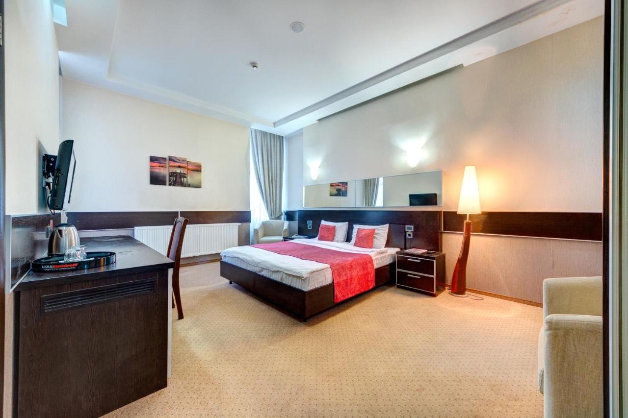 Terra Nova Sport&Spa Hotel Гатное Экстерьер фото