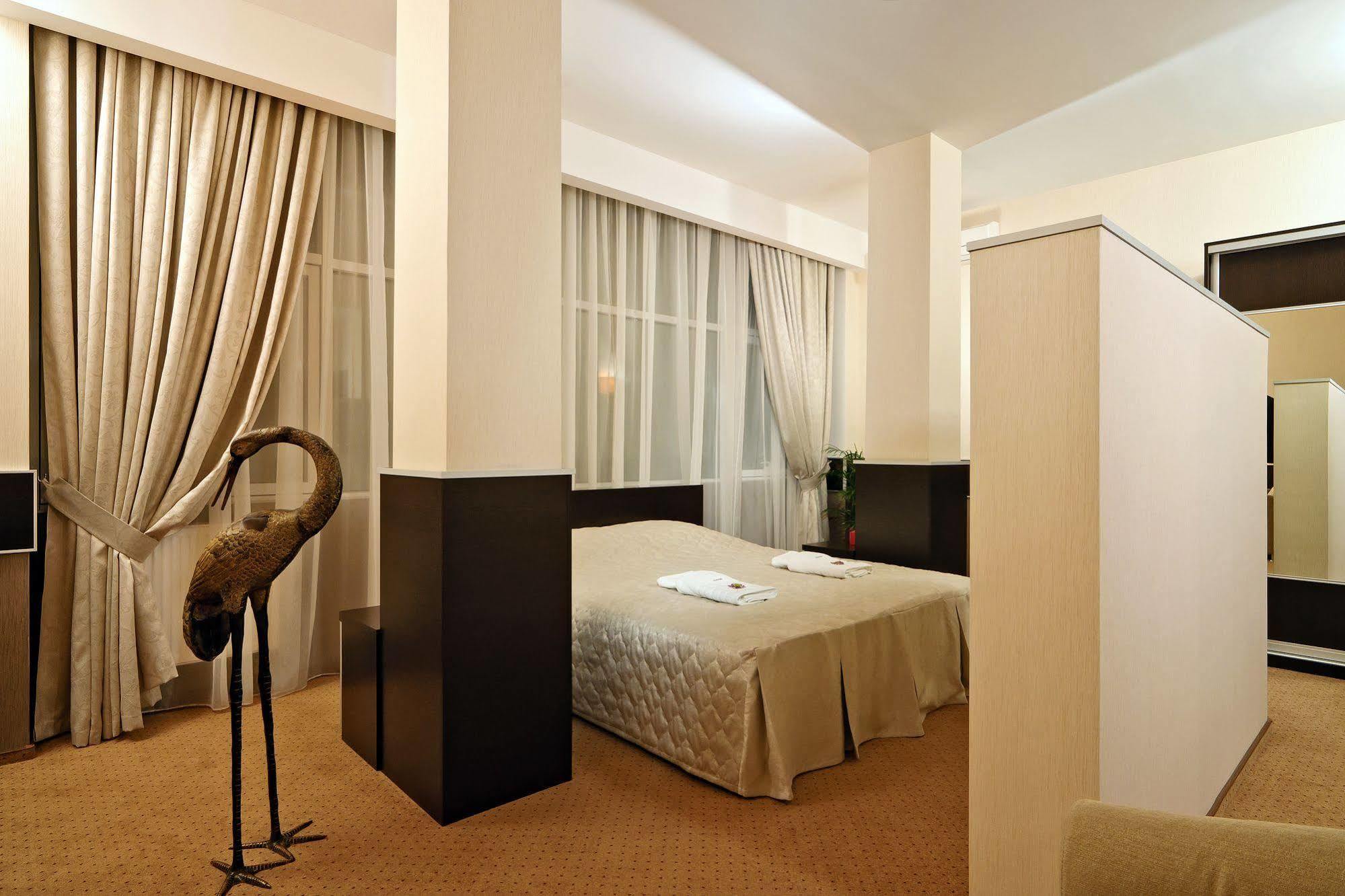 Terra Nova Sport&Spa Hotel Гатное Экстерьер фото