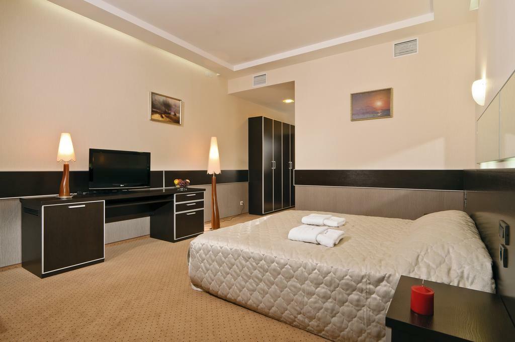 Terra Nova Sport&Spa Hotel Гатное Экстерьер фото